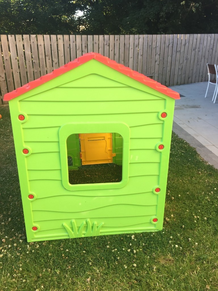 tp wooden meadow cottage playhouse